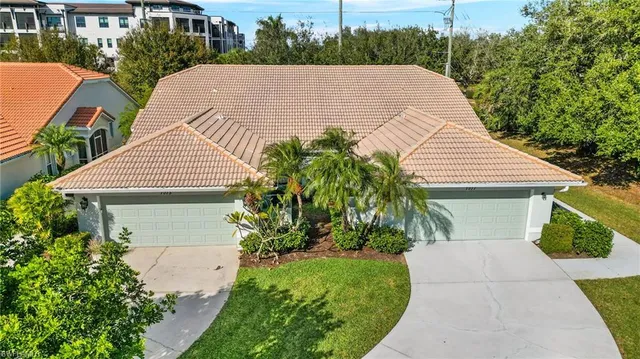 $459,900 | 7077 Lone Oak Boulevard, Naples, FL 34109