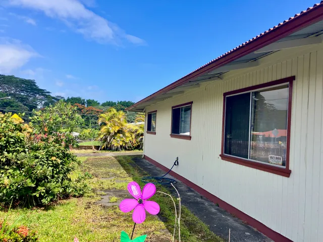 $739,000 | 49 Kuhilani Street, Hilo, HI 96720