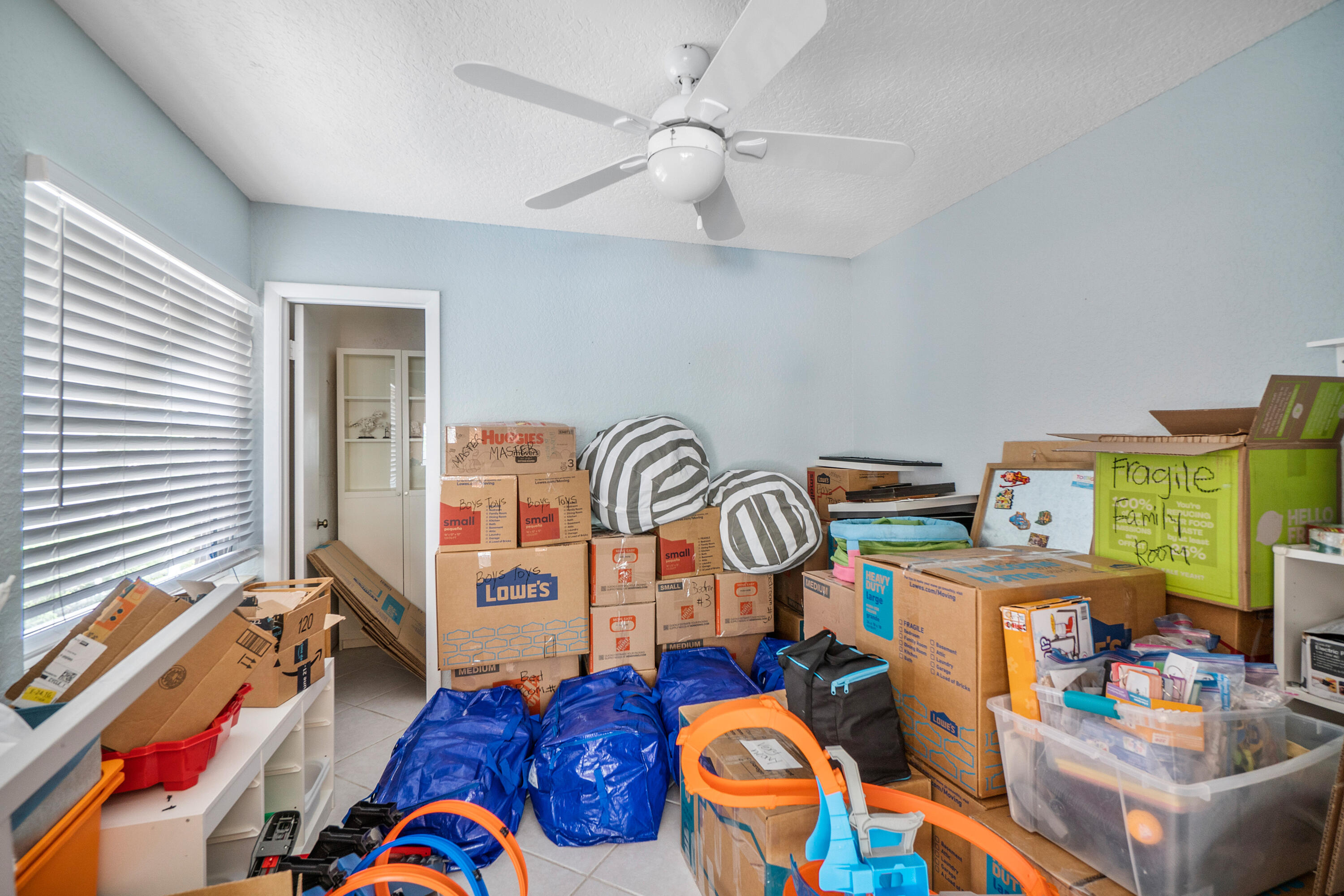 7318 Texas Trail Boca Raton, FL 33487 - Photo 19 of 36 017-7318TexasTrail-BocaRaton-FL-33487-FU