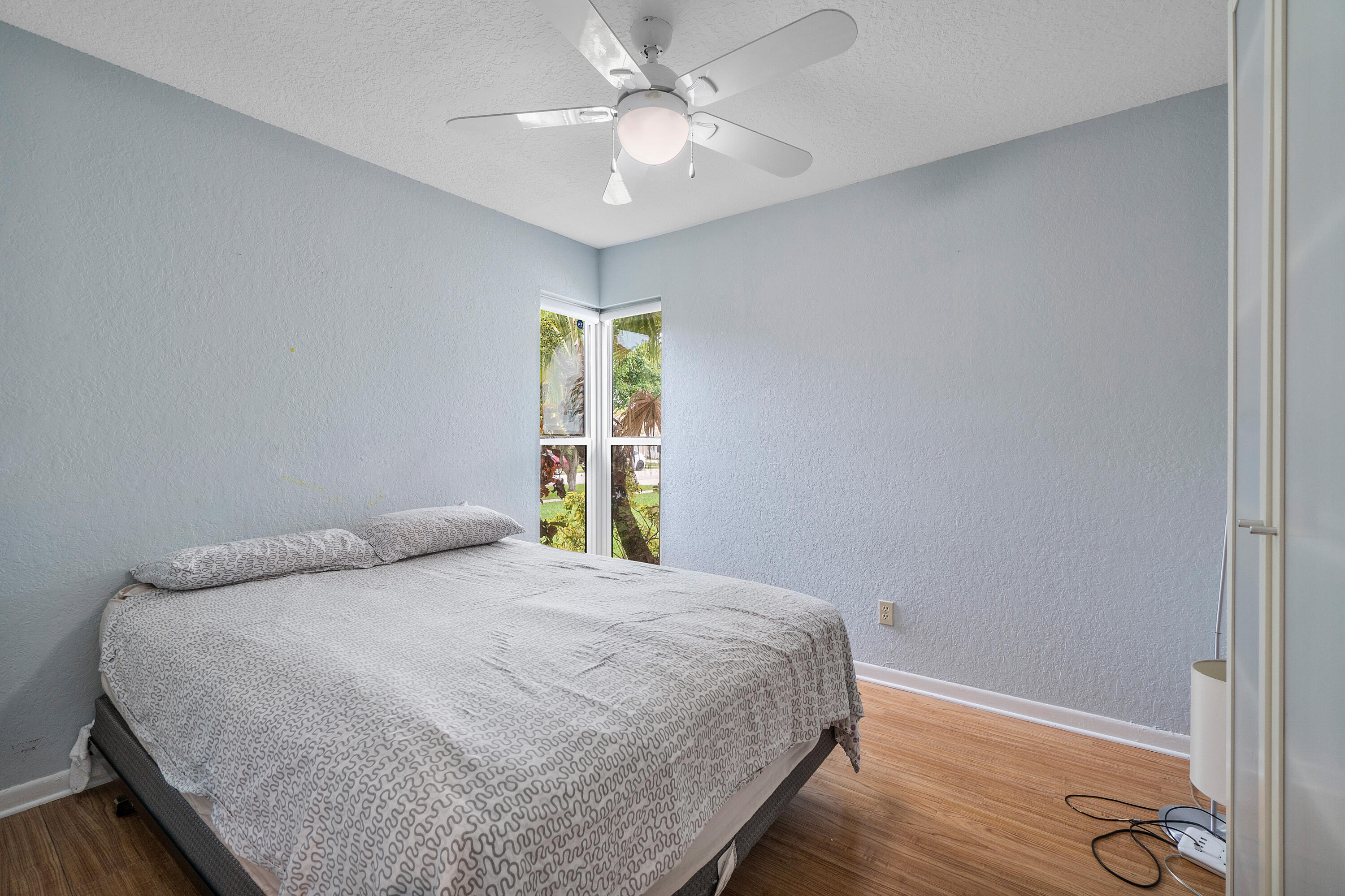 7318 Texas Trail Boca Raton, FL 33487 - Photo 23 of 36 020-7318TexasTrail-BocaRaton-FL-33487-FU