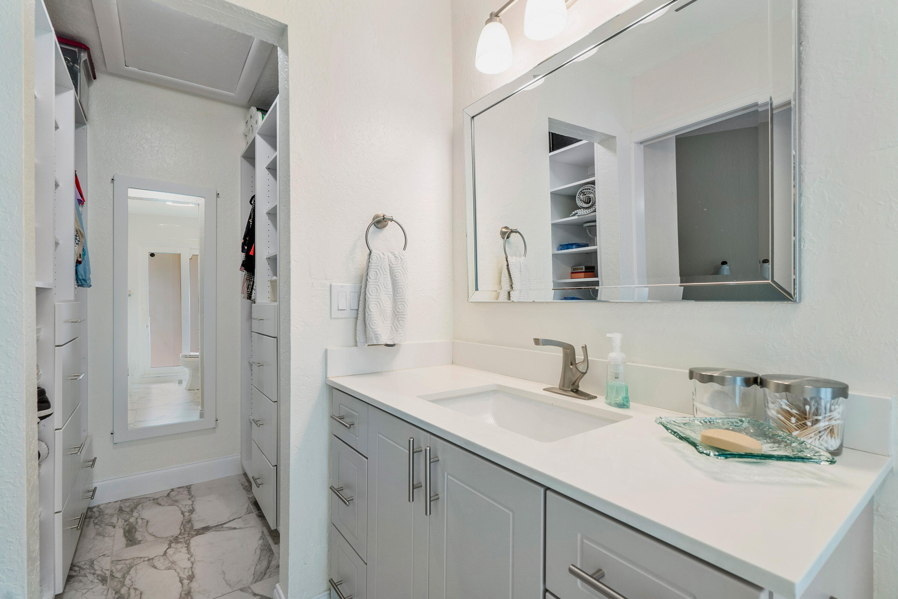 7318 Texas Trail Boca Raton, FL 33487 - Photo 29 of 36 026-7318TexasTrail-BocaRaton-FL-33487-FU