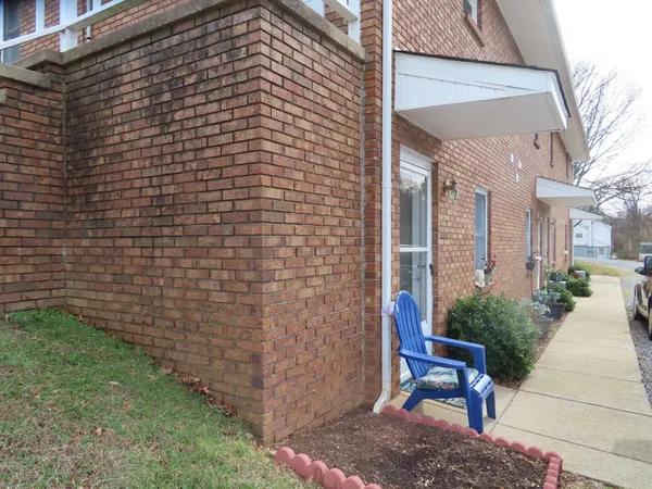 $524,900 | 2690 State Highway 48, Clarksville, TN 37040