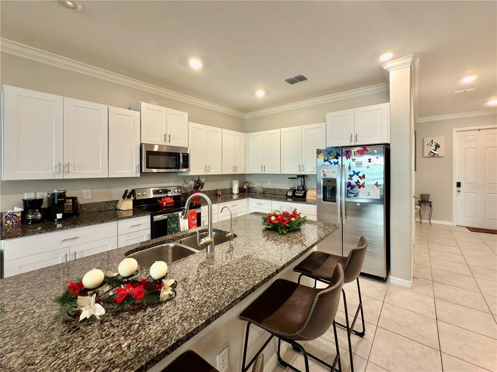 8057 Rolling Shell Trail Wesley Chapel, FL 33545 - Photo 17 of 84