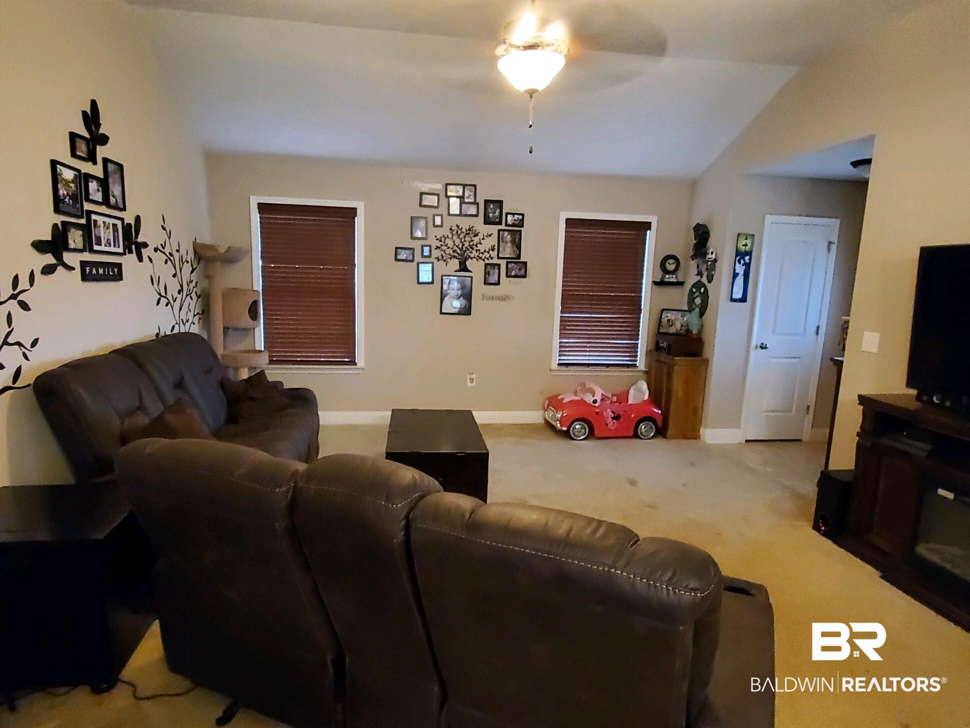 2119 Lumpkin Grove Lane Mobile, AL 36608 - Photo 2 of 10