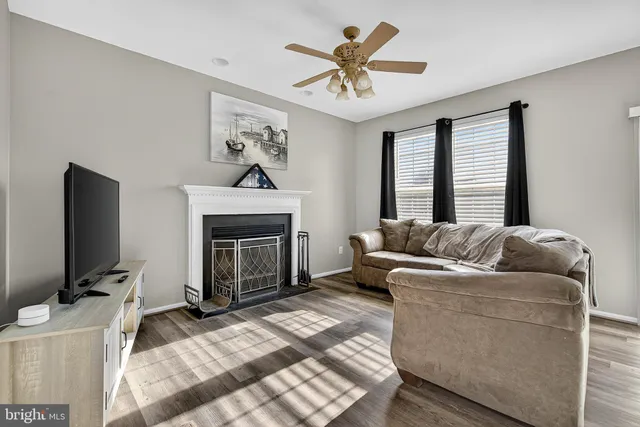 $450,000 | 27 Planetree Drive, Taneytown, MD 21787