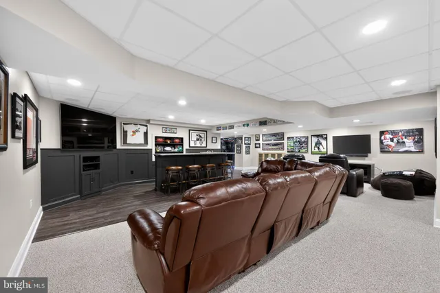 $950,000 | 7 Maison Place, Voorhees, NJ 08043