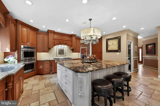 $950,000 | 7 Maison Place, Voorhees, NJ 08043