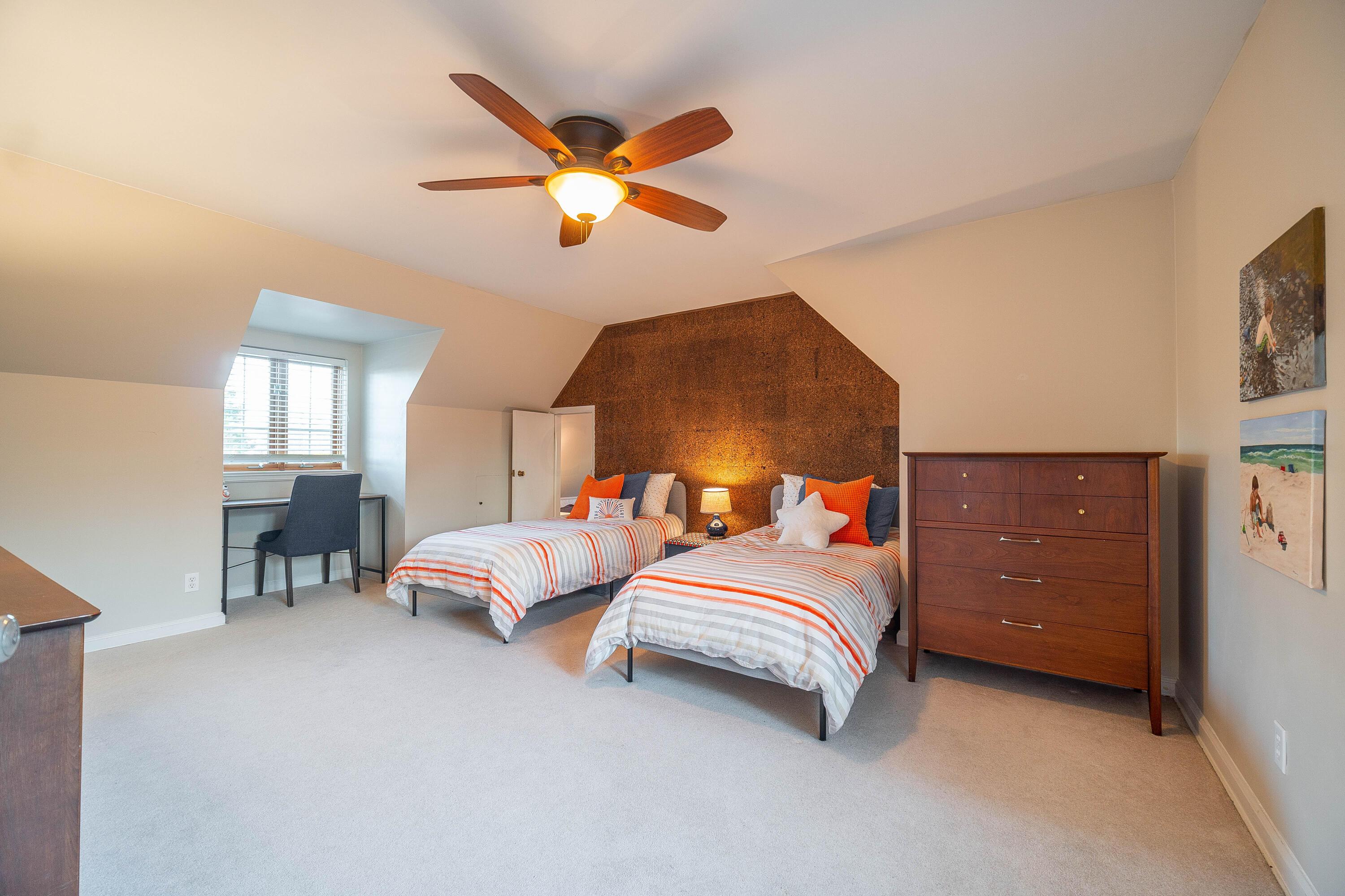 1733 Barrington Road Columbus, OH 43221 - Photo 24 of 33 1733 Barrington Road-55
