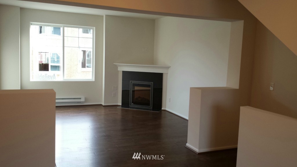 6536 High Point Drive Southwest, Unit 1 4 Seattle, WA 98126 - Photo 5 of 9 Gallery Image 5