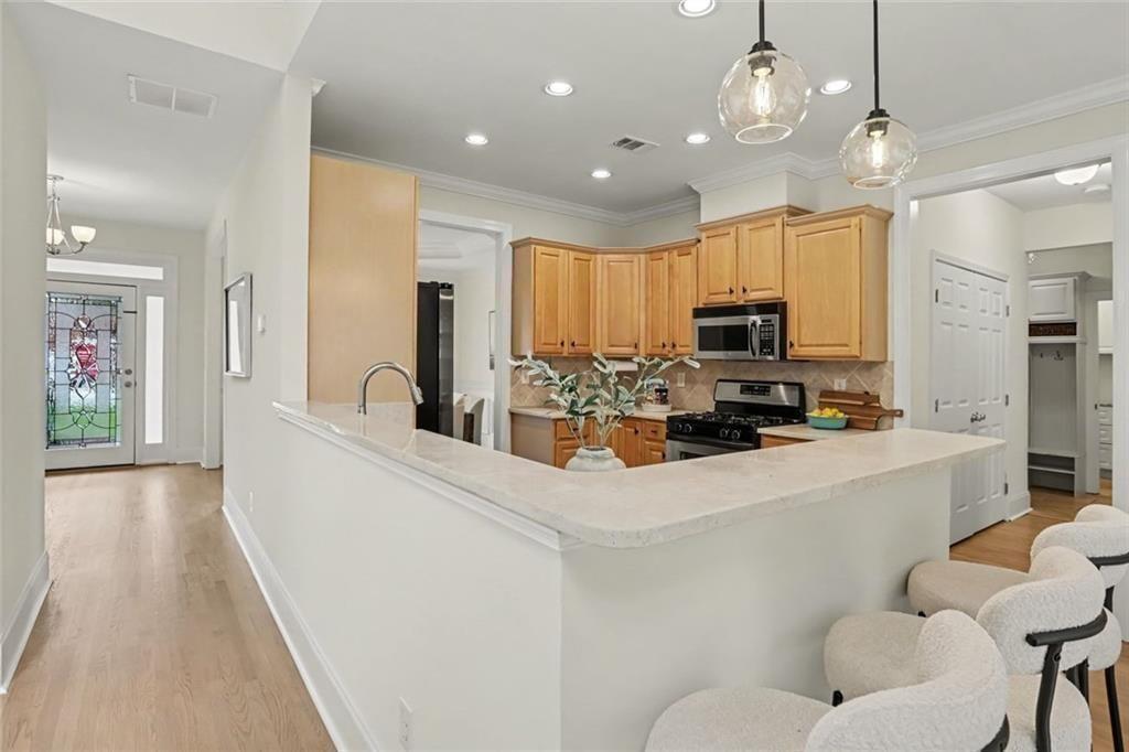 2335 Oakshire Court Decatur, GA 30033 - Photo 13 of 45 Gallery Image 13