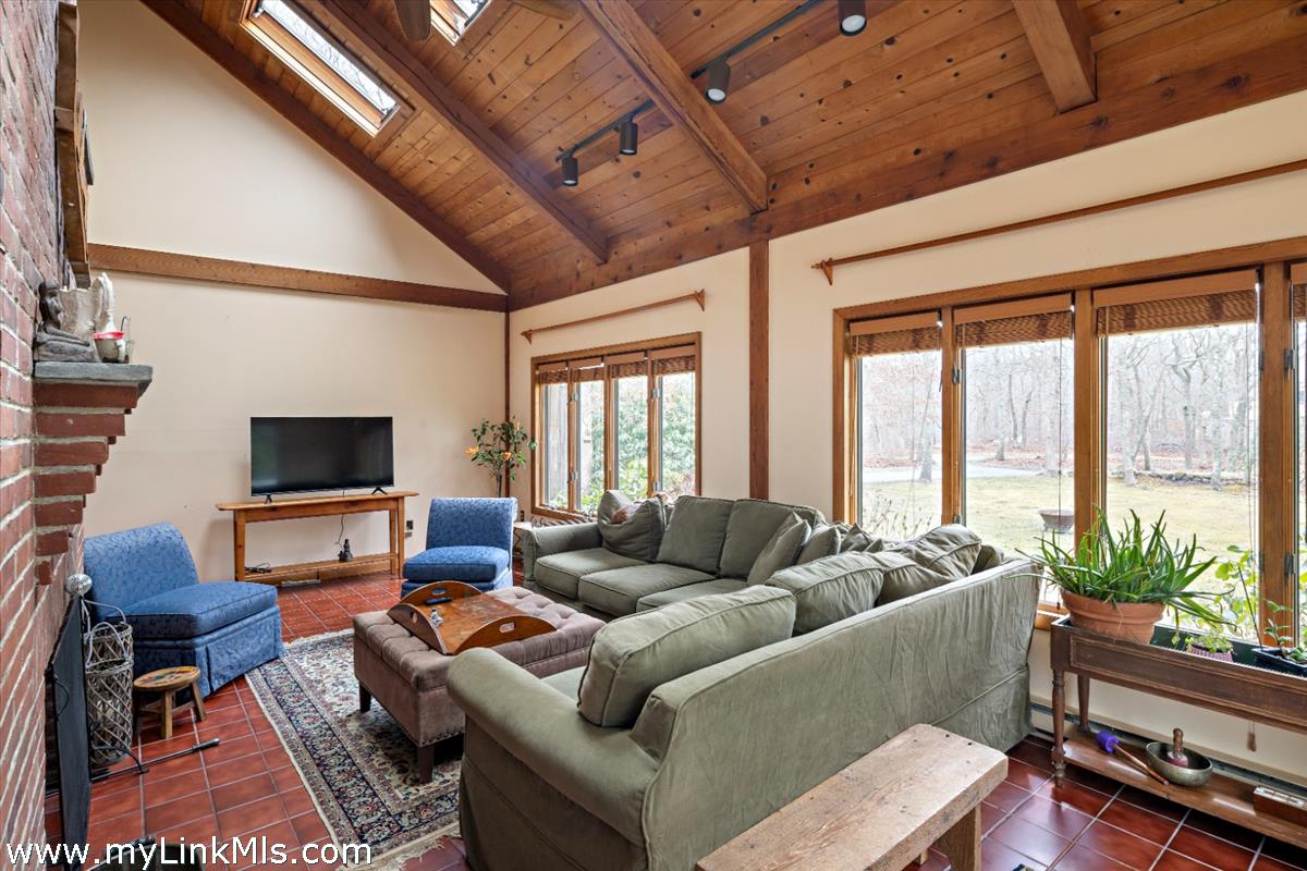 99 Old Purchase Road Edgartown, MA 02539 - Photo 15 of 30