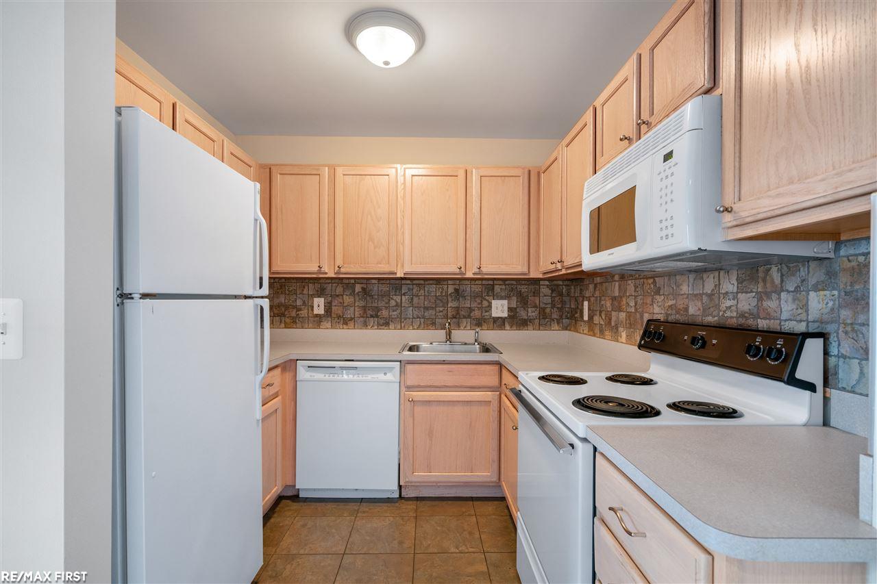 50545 Maurice Road, Unit 7 New Baltimore, MI 48047 - Photo 9 of 19