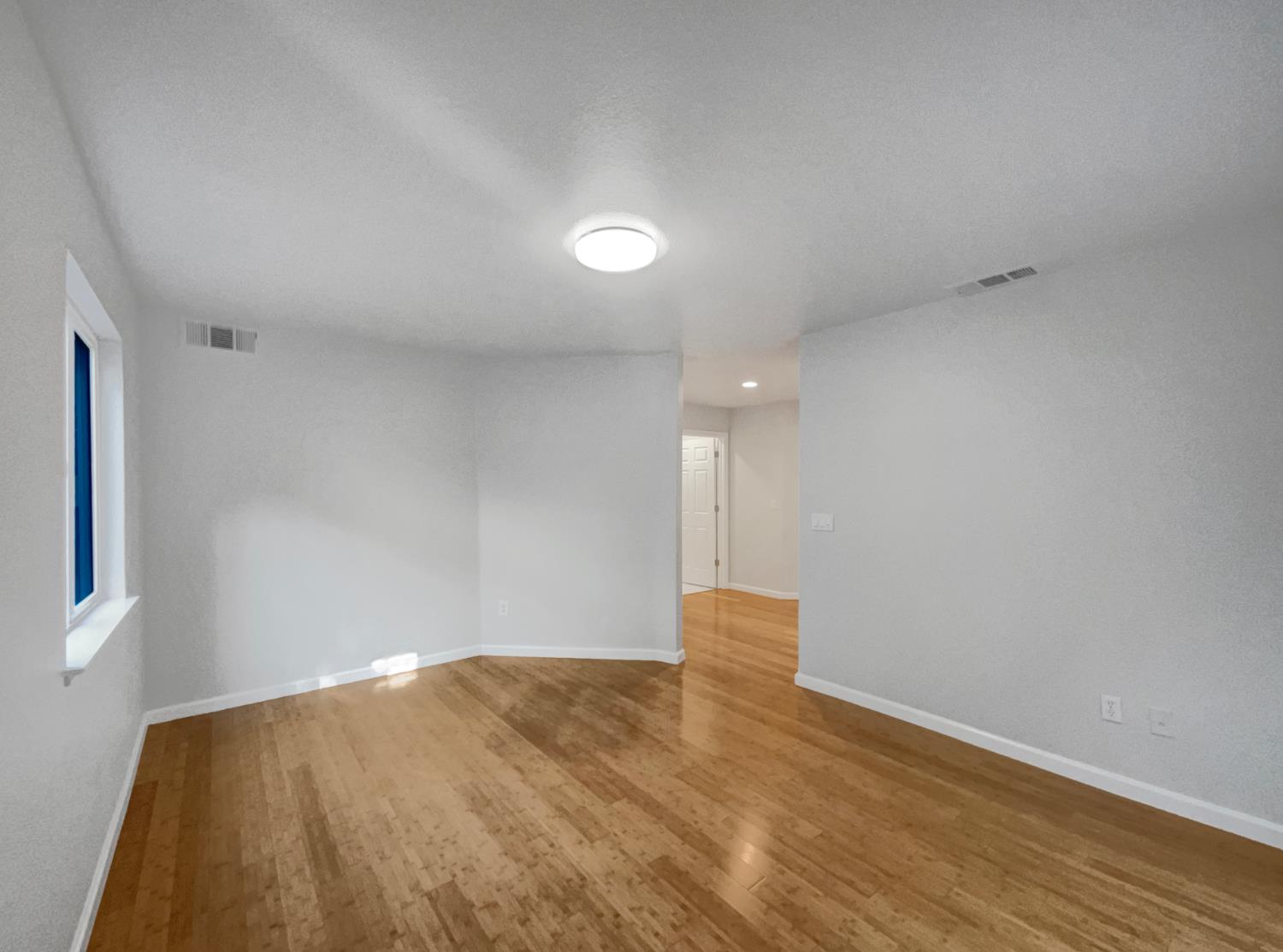 1540 Pastal Way Davis, CA 95618 - Photo 14 of 35