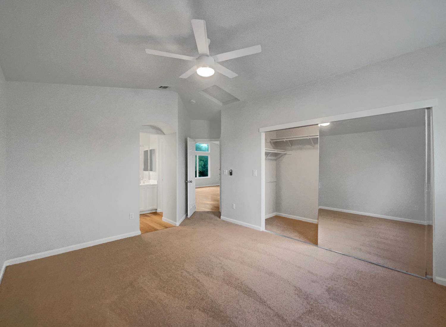 1540 Pastal Way Davis, CA 95618 - Photo 5 of 27