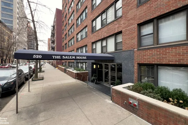 $595,000 | 520 East 81st Street, Unit 5A | Upper East Side