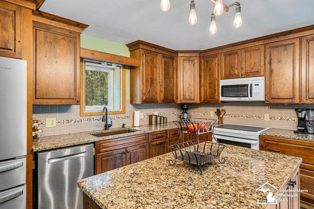 3530 Consear Road Lambertville, MI 48144 - Photo 21 of 60