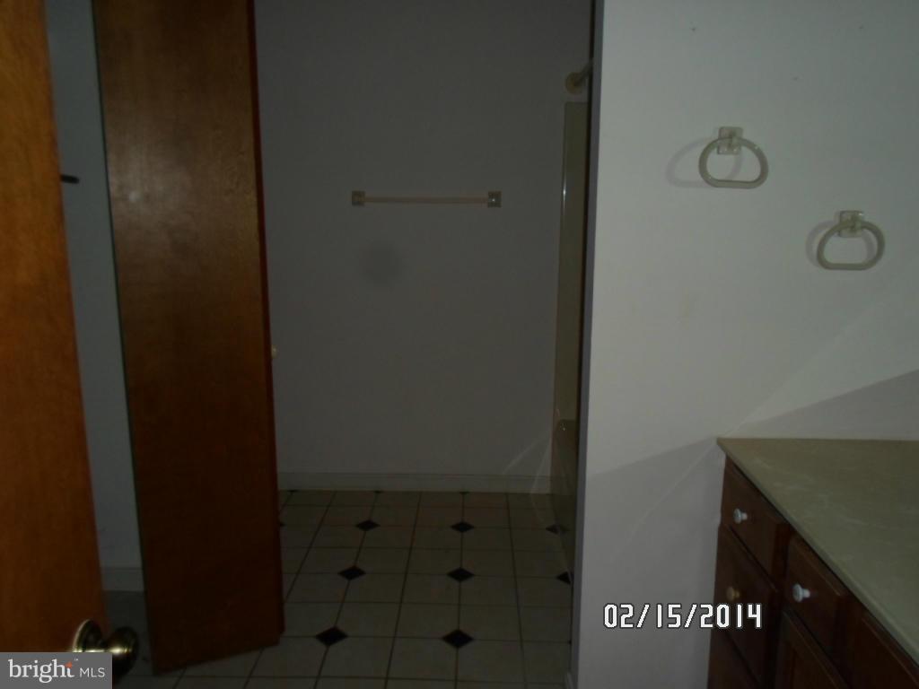 82 Game Trail Road Falling Waters, WV 25419 - Photo 5 of 15 Bath