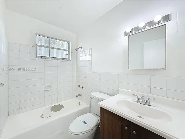 $1,300 | 3291 Northwest 132nd Terrace, Unit 5, Opa-Locka, FL 33054