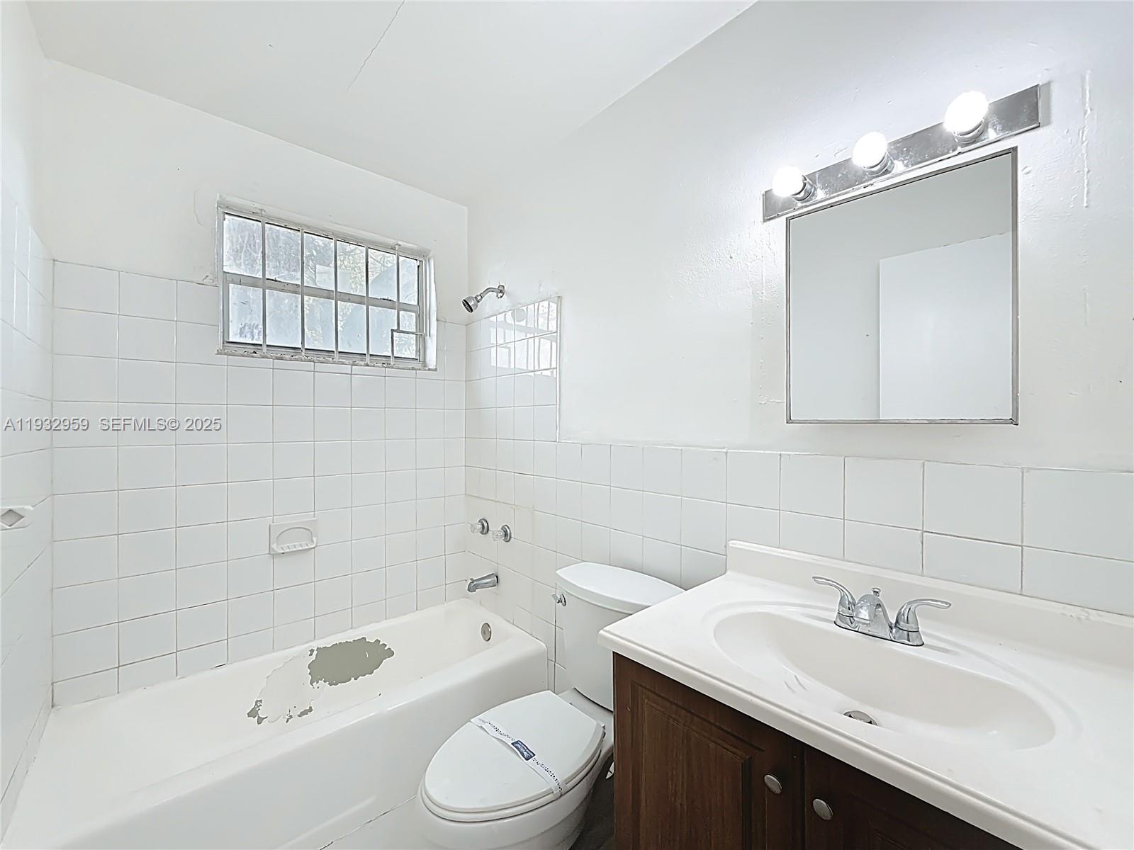 3291 Northwest 132nd Terrace, Unit 5 Opa-Locka, FL 33054 - Photo 20 of 29