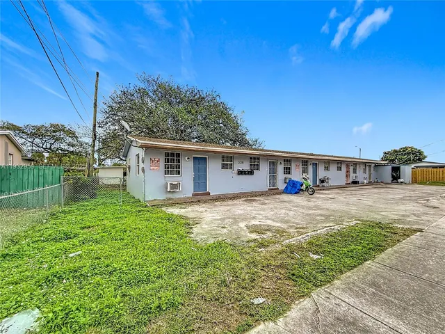 $1,300 | 3291 Northwest 132nd Terrace, Unit 5, Opa-Locka, FL 33054