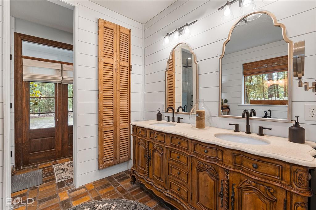 11090 Upper State Line Road Vivian, LA 71082 - Photo 21 of 40