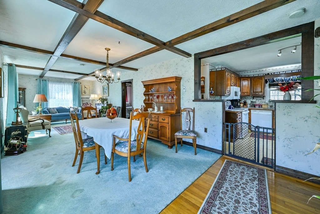 22 Trahan Avenue Worcester, MA 01604 - Photo 20 of 36