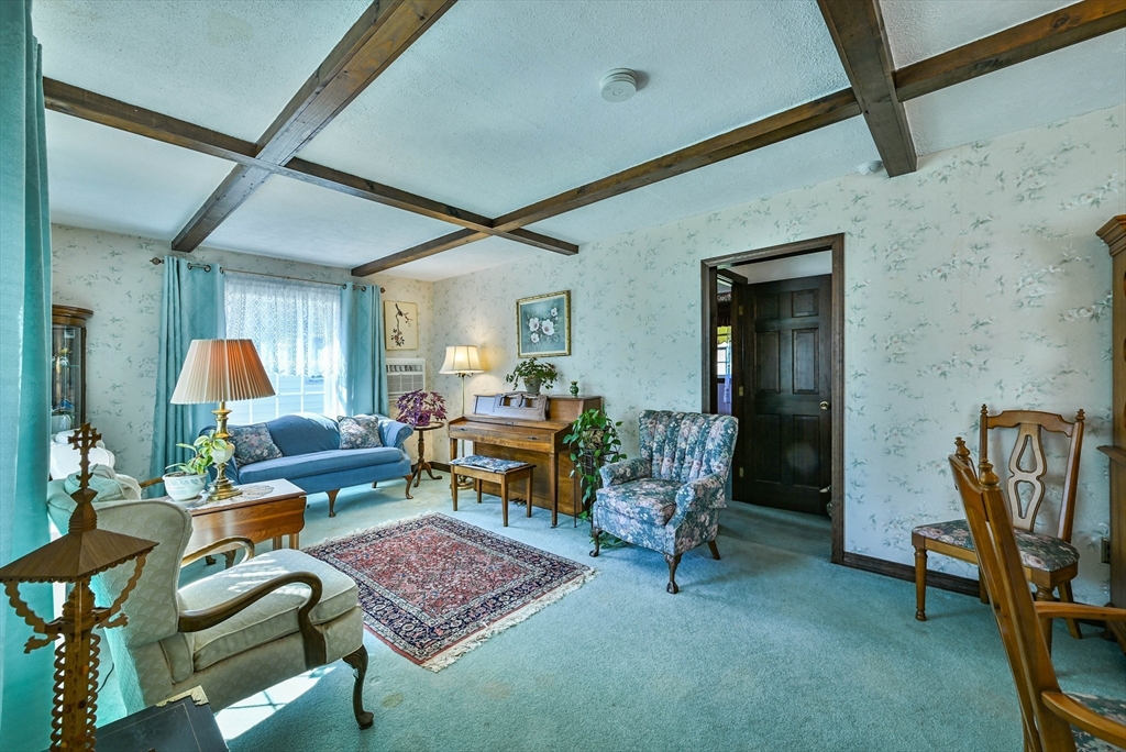 22 Trahan Avenue Worcester, MA 01604 - Photo 27 of 36