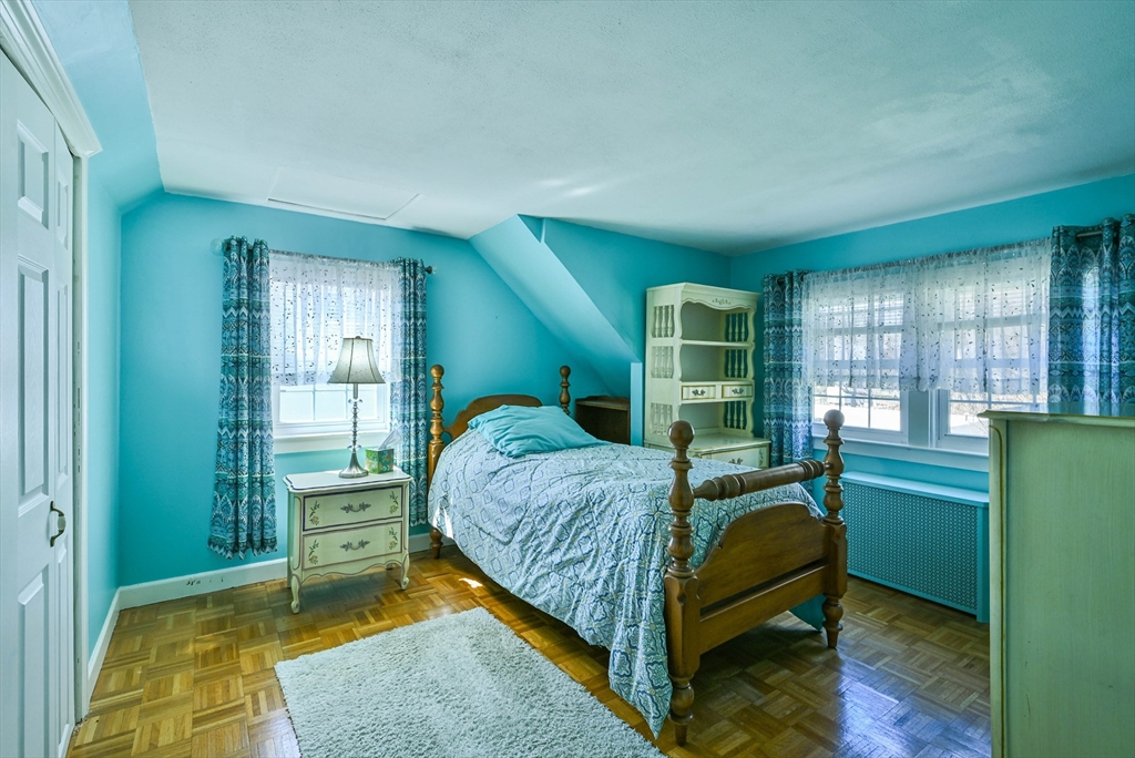 22 Trahan Avenue Worcester, MA 01604 - Photo 35 of 36