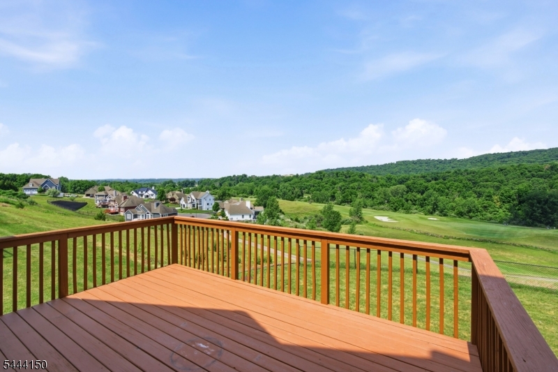 98 Tarrington Road Hamburg, NJ 07419 - Photo 9 of 40