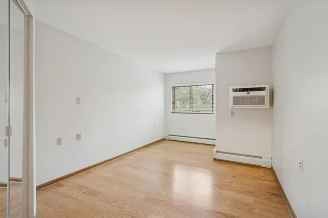 $152,900 | 500 County B Road West, Unit 122, Roseville, MN 55113