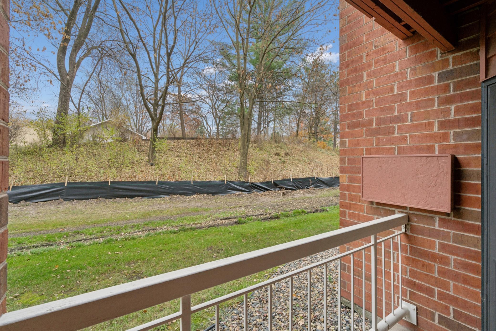 500 County B Road West, Unit 122 Roseville, MN 55113 - Photo 21 of 27