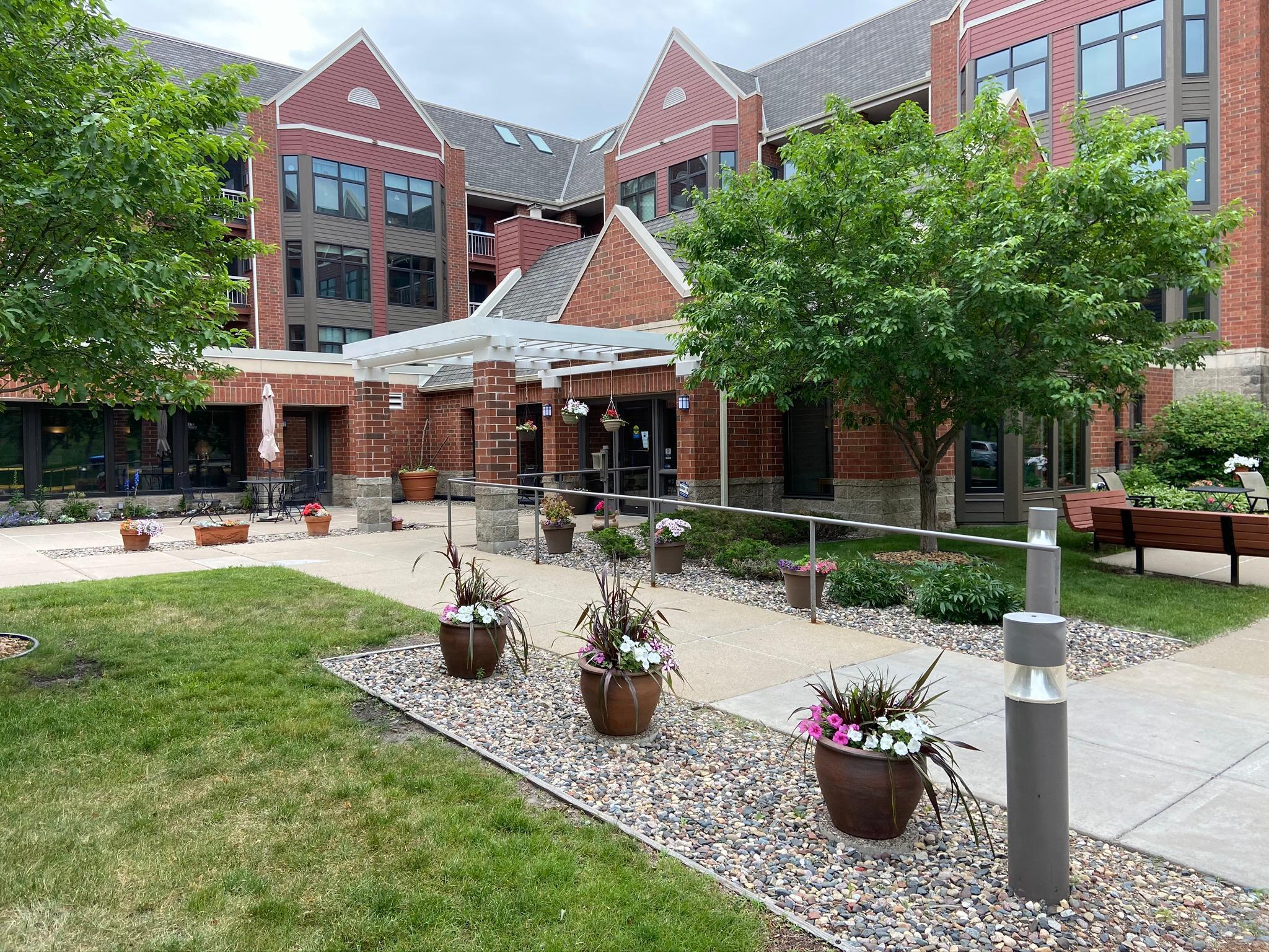 500 County B Road West, Unit 122 Roseville, MN 55113 - Photo 27 of 27