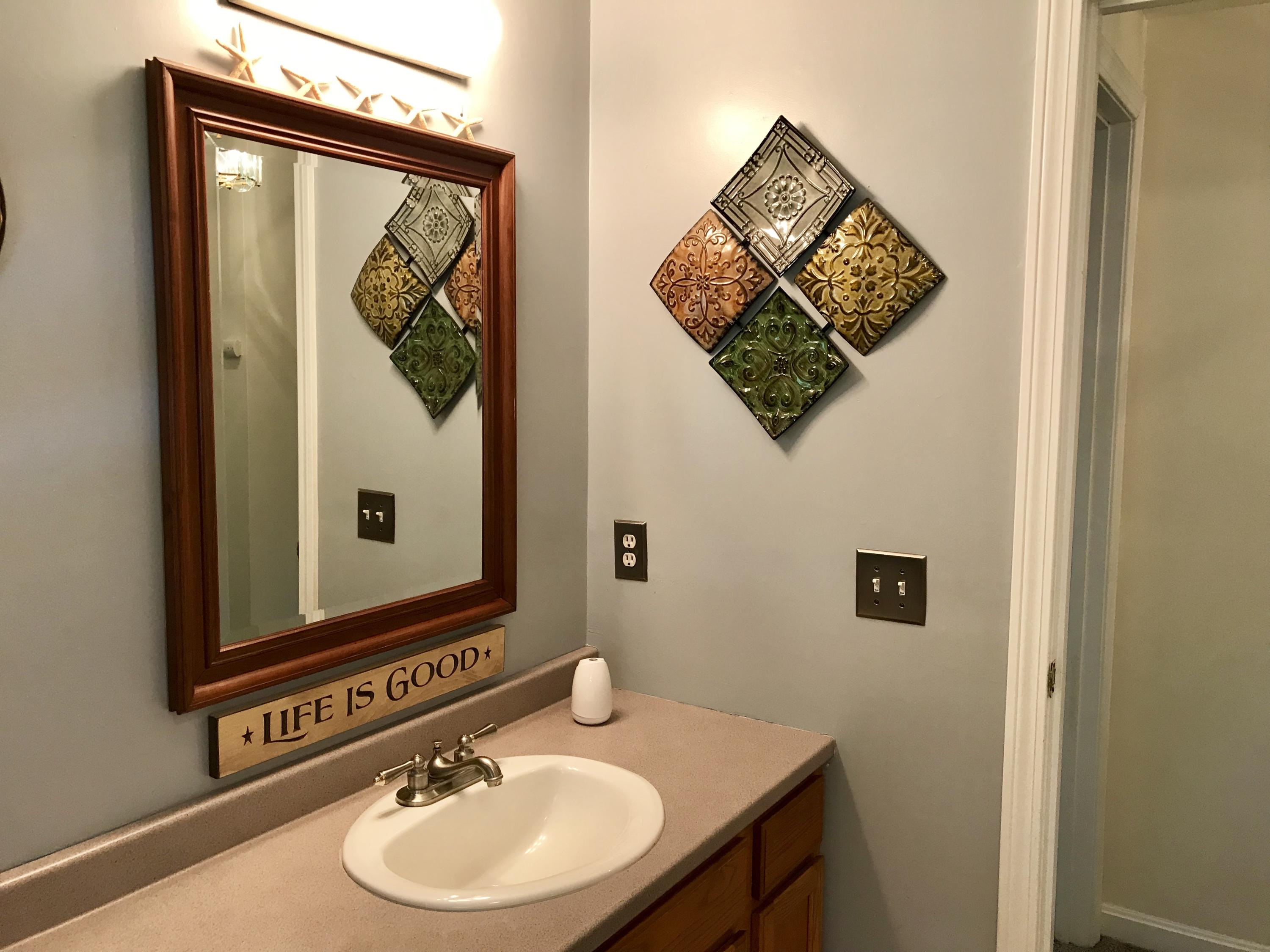 709 Old Barnstable Road Mashpee, MA 02649 - Photo 13 of 25 D2D037E3-43A2-4E8B-A481-AF5663164FC1