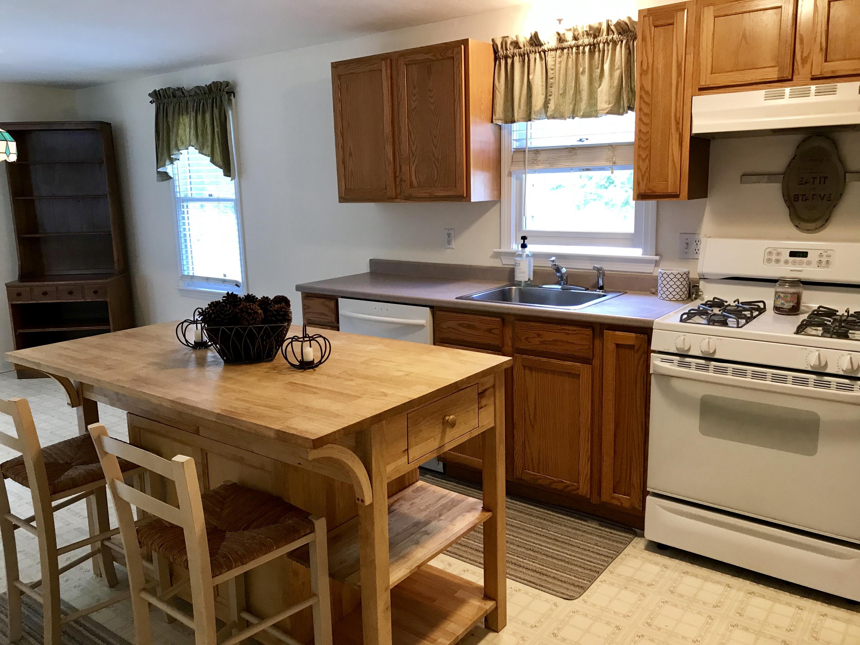 709 Old Barnstable Road Mashpee, MA 02649 - Photo 4 of 25 E3808BE7-B9F1-4C8A-8B03-E6FBCC89D216