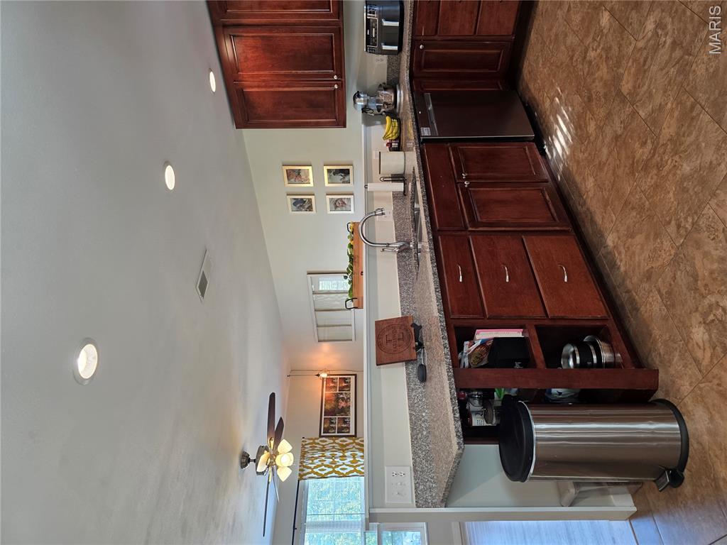 6336 Rainbow Ridge Washington, MO 63090 - Photo 8 of 32 Gallery Image 8