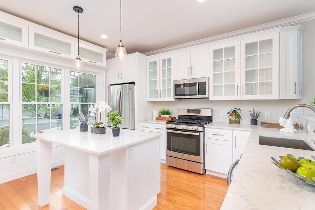 135 Sumner Street, Unit 5 Quincy, MA 02169 - Photo 4 of 24