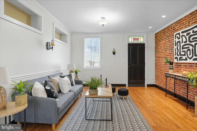 $2,500 | 416 South Eden Street, Baltimore, MD 21231