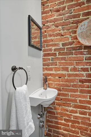 $2,500 | 416 South Eden Street, Baltimore, MD 21231