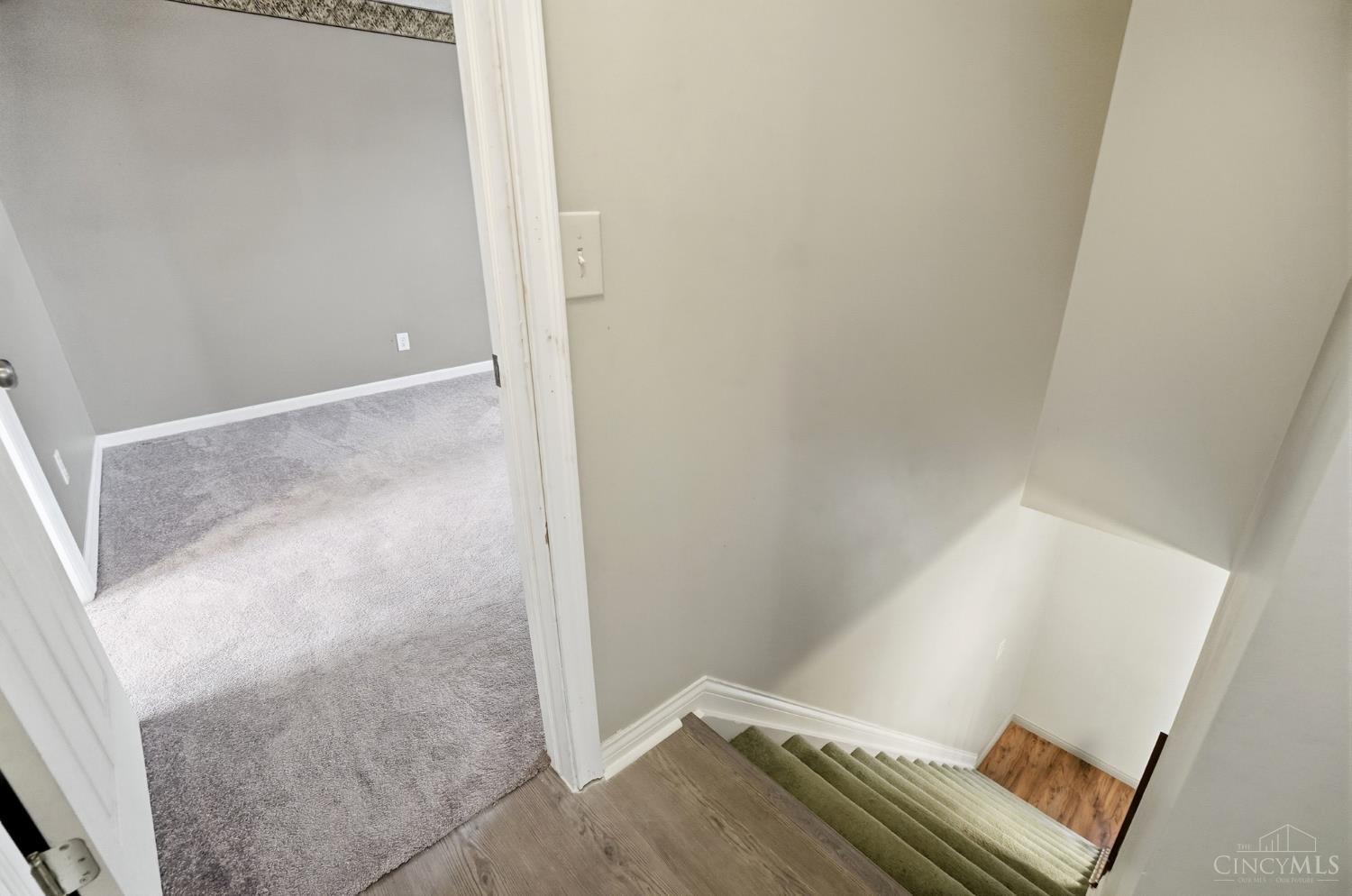 5285 Yeatman Road Cincinnati, OH 45252 - Photo 28 of 72