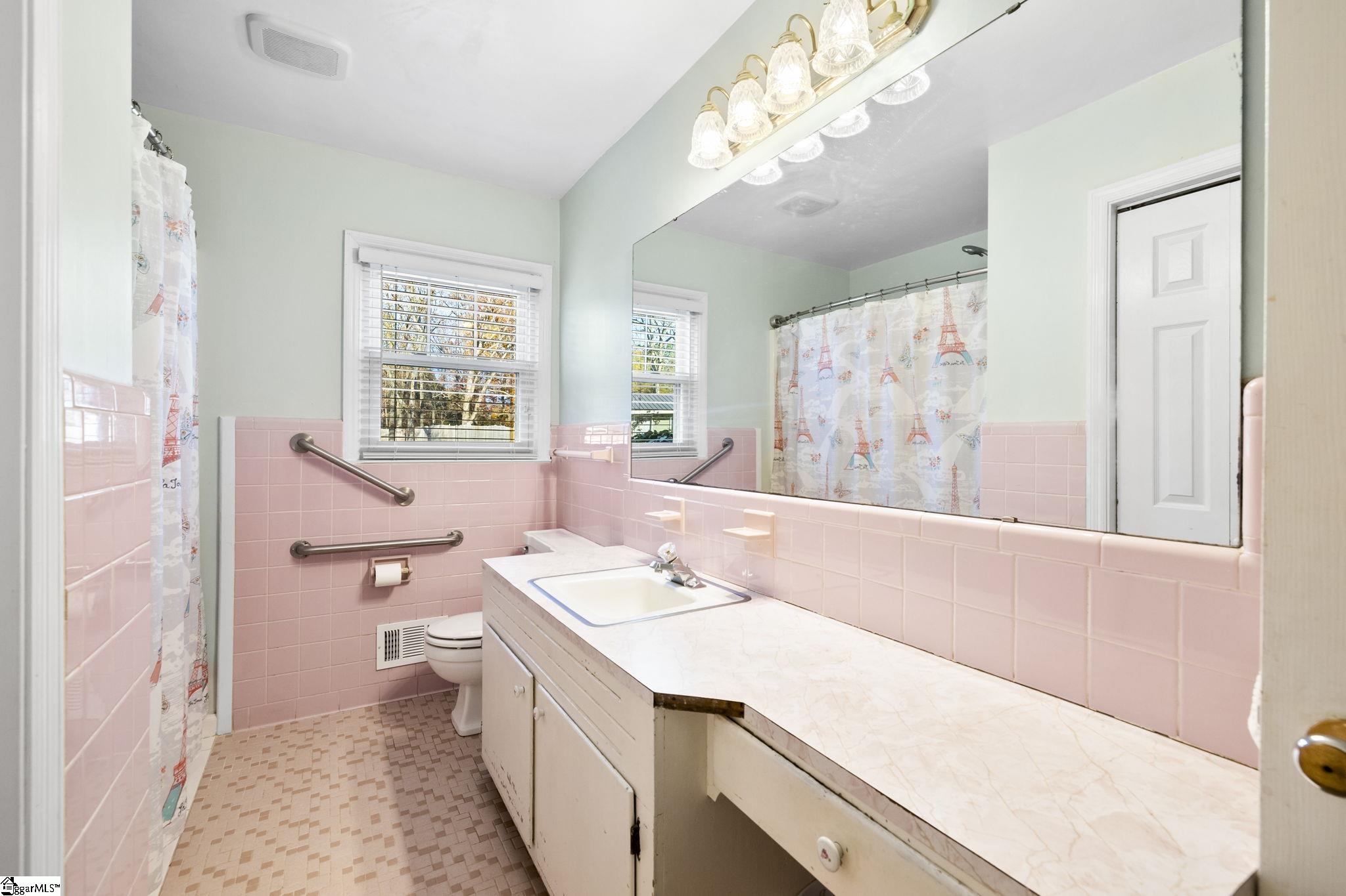 661 Cooley Road Gray Court, SC 29645 - Photo 18 of 40