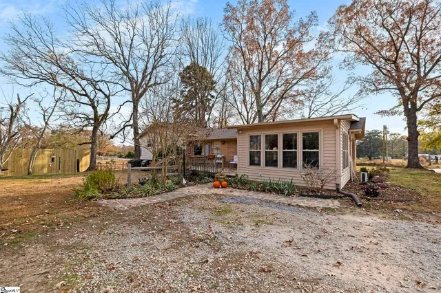 $449,900 | 661 Cooley Road, Gray Court, SC 29645