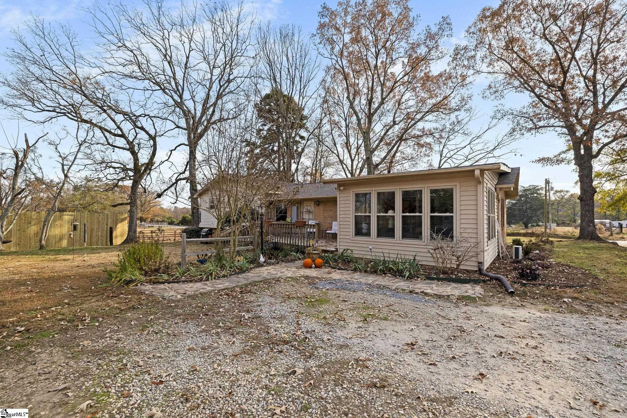 661 Cooley Road Gray Court, SC 29645 - Photo 22 of 40