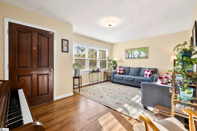 $449,900 | 661 Cooley Road, Gray Court, SC 29645