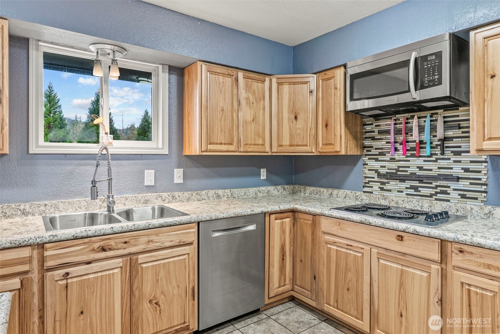3143 Harris Street Road Kelso, WA 98626 - Photo 8 of 32 Gallery Image 8