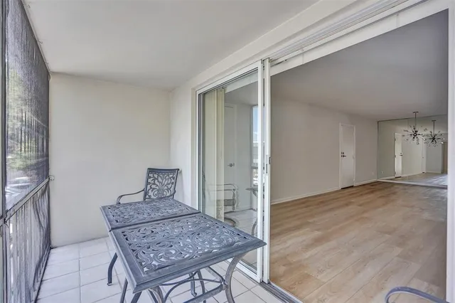 a picture of city view