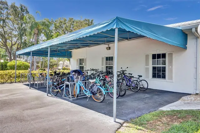 $420,000 | 6249 Bay Club Drive, Unit 4, Fort Lauderdale, FL 33308