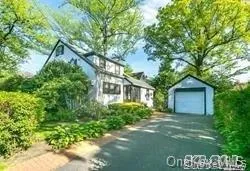$5,500 | 28 Vista Hill Road, Great Neck, NY 11021