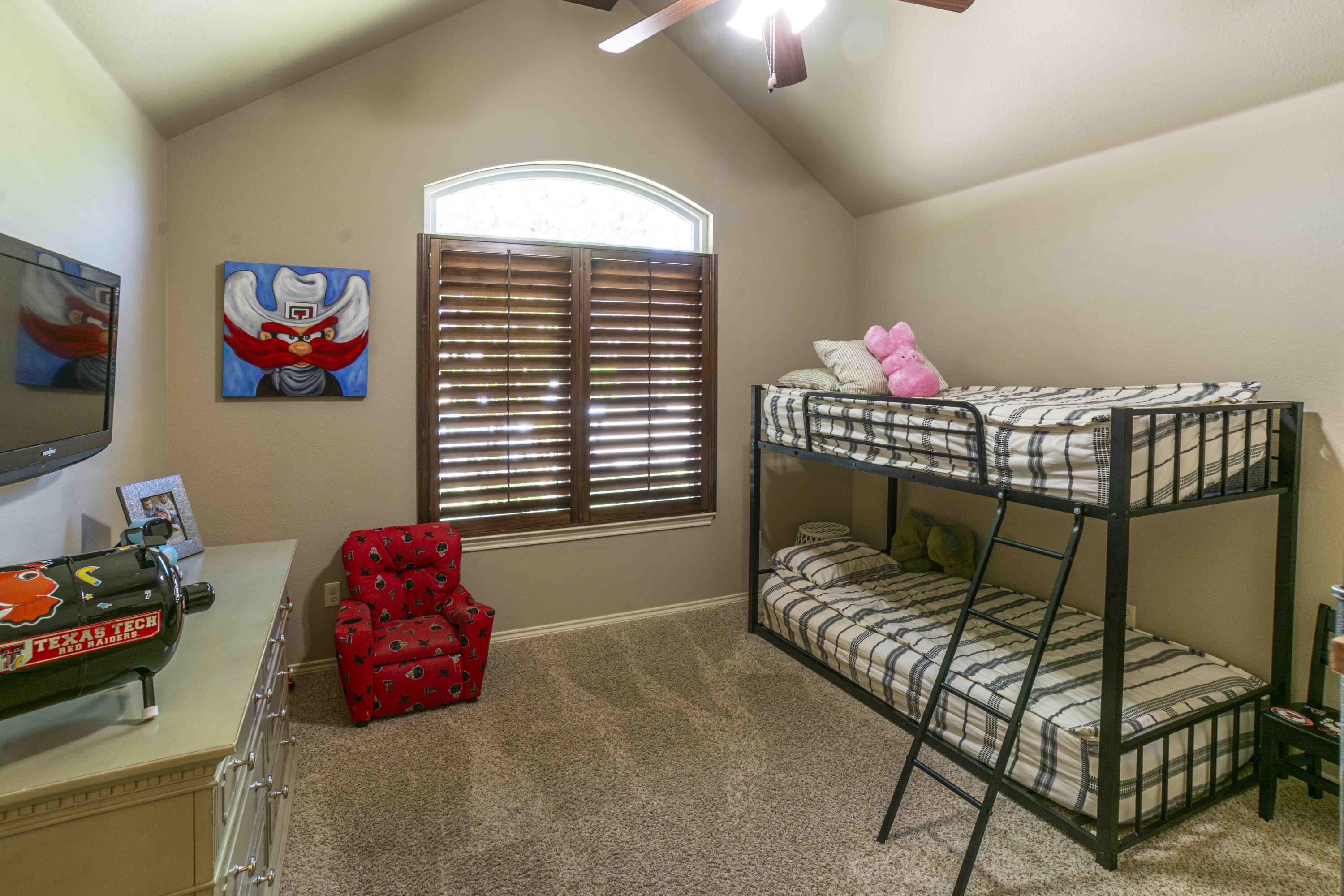 3807 105th Street Lubbock, TX 79423 - Photo 17 of 49 3807-105th-49