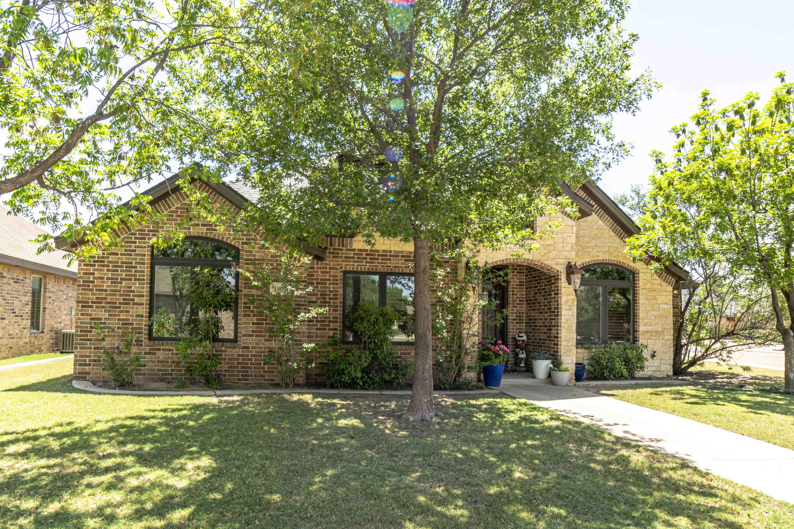 3807 105th Street Lubbock, TX 79423 - Photo 3 of 49 3807-105th-82