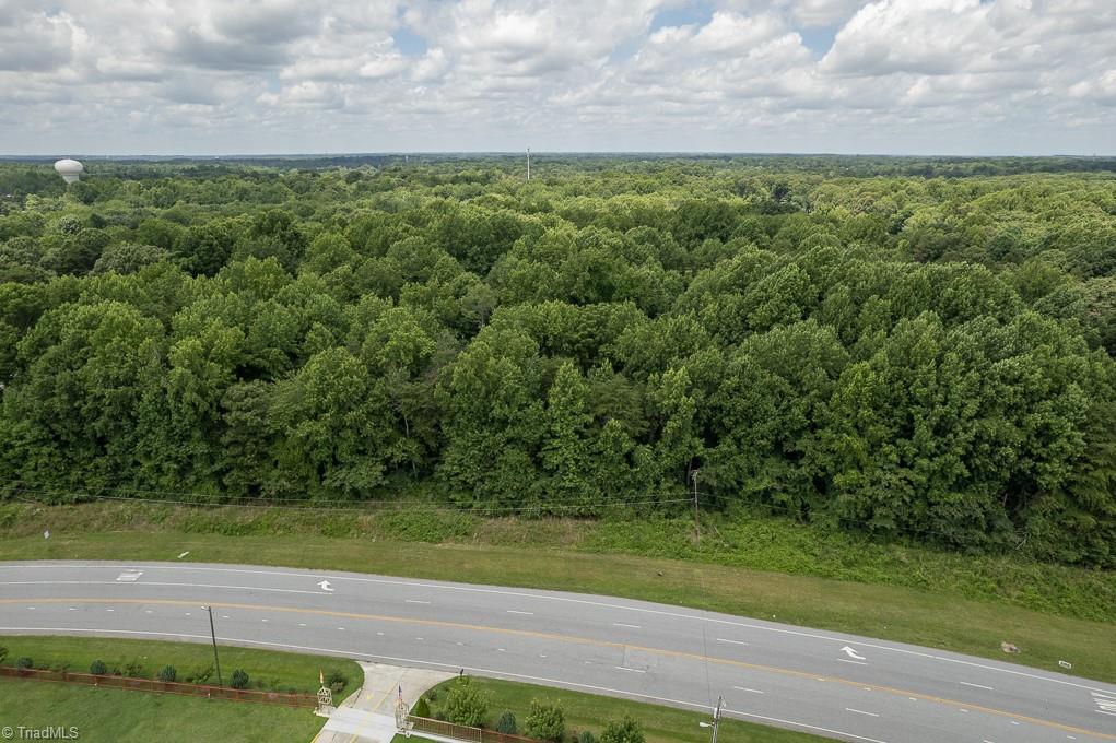 3812 Wiley Davis Road Greensboro, NC 27407 - Photo 4 of 9